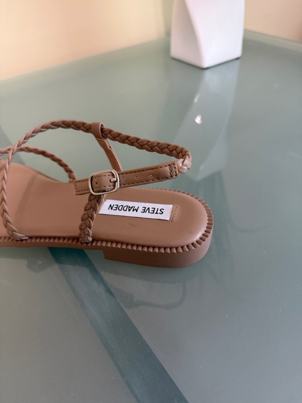 Steve Madden Braided Tan Strappy Flat Summer Sandals Size 9 - Picture 6 of 9